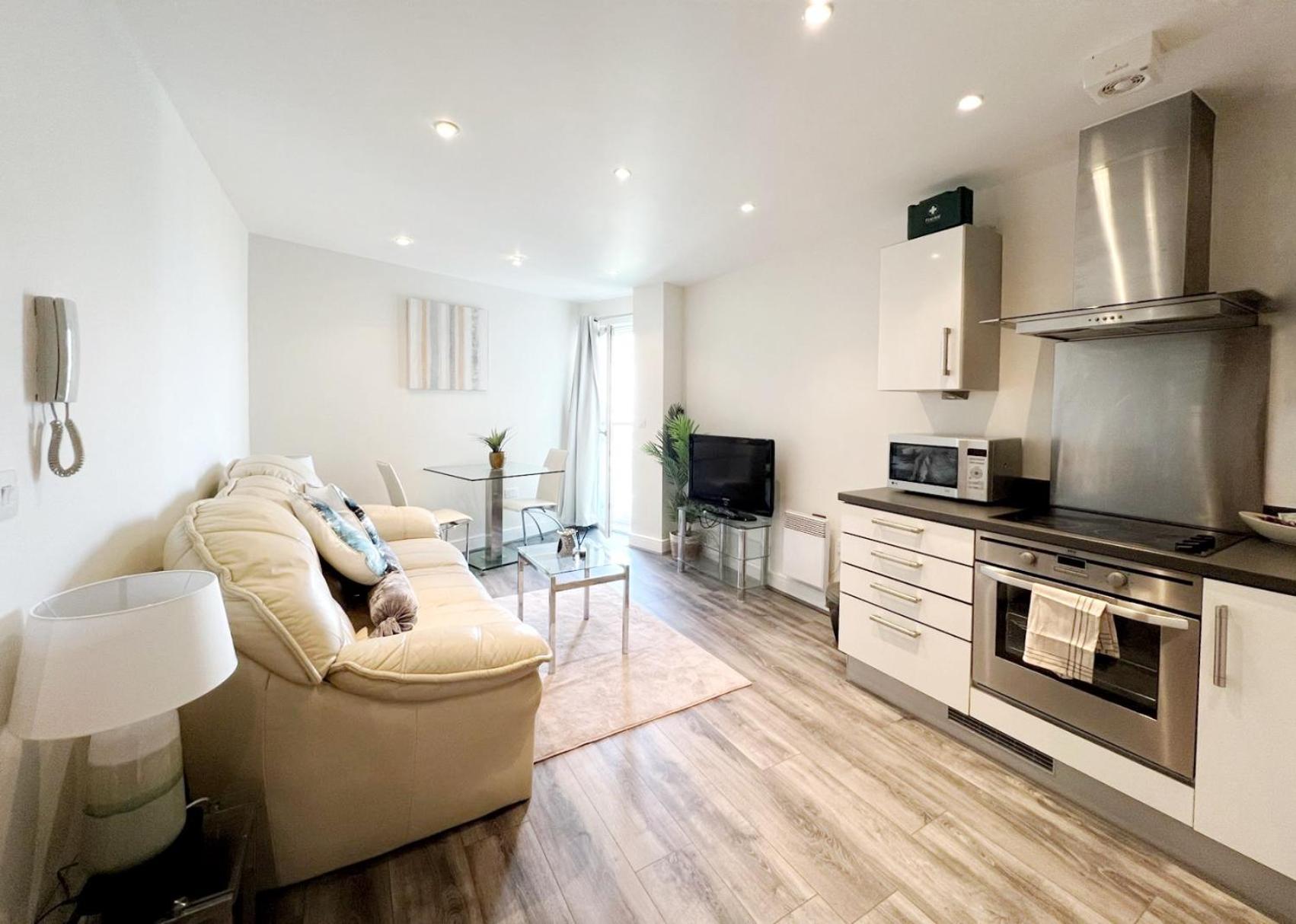 Seaview Boutique One-Bedroom Apt スウォンジー エクステリア 写真